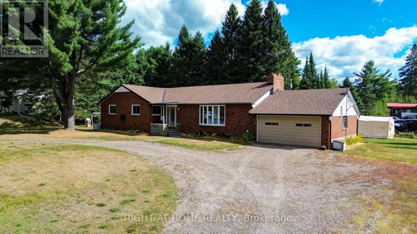 1012 CLEMENT LAKE ROAD, Highlands East (Monmouth), Ontario K0L3C0