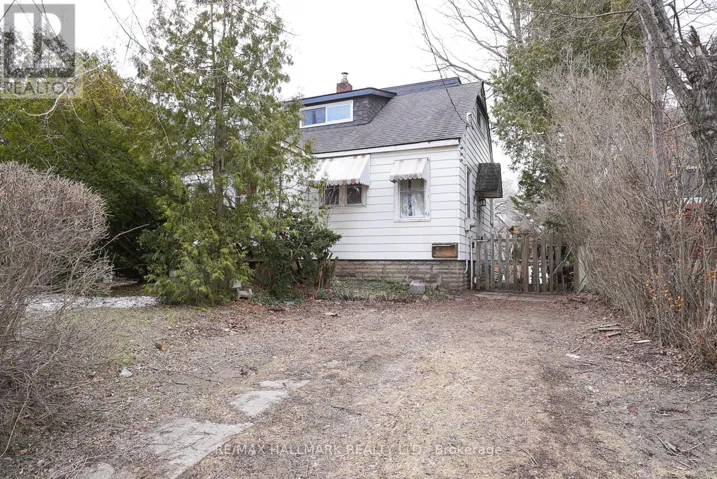 63 HIGHVIEW AVENUE, Toronto (Birchcliffe-Cliffside), Ontario M1N2H4