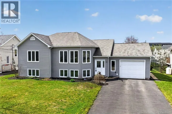 36 Labelle, Moncton, New Brunswick E1G4V4