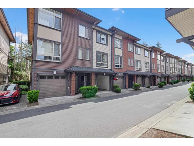31 16127 87 AVENUE, Surrey, British Columbia V4N6R3
