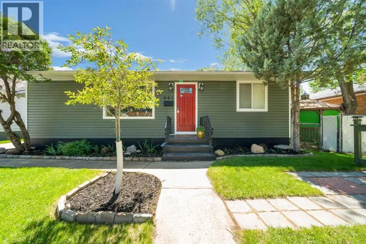 683 7 Street SW, Medicine Hat, Alberta T1A4K9