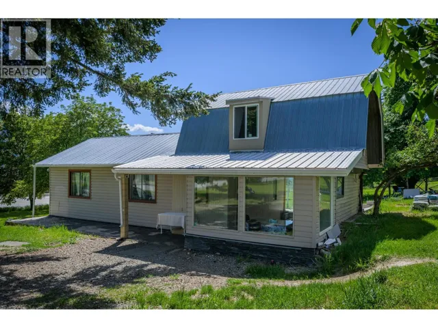 6721 Yellowhead Highway S, Barriere, British Columbia V0E1E0