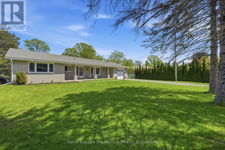 45 NELSON STREET, Quinte West (Sidney Ward), Ontario K0K1E0