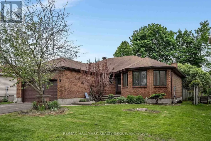 18 RANDALL JAMES DRIVE, Ottawa, Ontario K2S1L9
