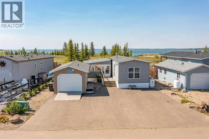 212, 10046 Township Road 422, Rural Ponoka County, Alberta T4J1V9