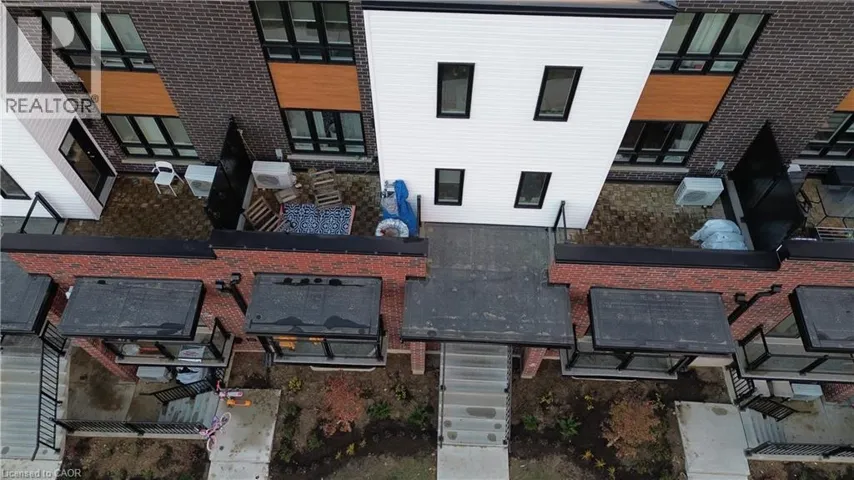 287 CHAPEL HILL Drive, Kitchener, Ontario N2R0S4