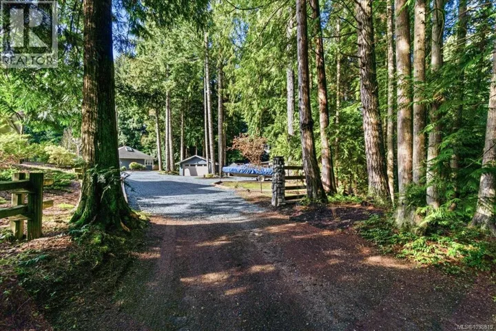 324 Chester Rd, Qualicum Beach, British Columbia V9K1B9