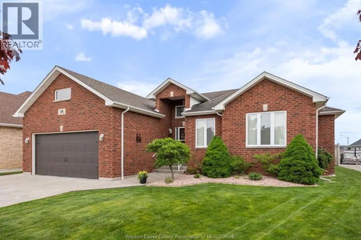 26 MARSHWOODS BOULEVARD, Kingsville, Ontario N9Y0A7