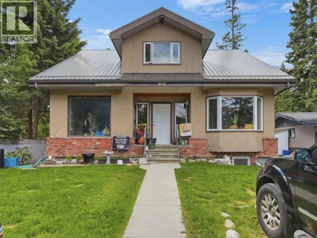809 13 Street, Canmore, Alberta T1W1W5