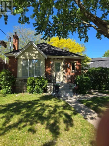 22 AIRLEY CRESCENT, Toronto (East York), Ontario M4K4H6