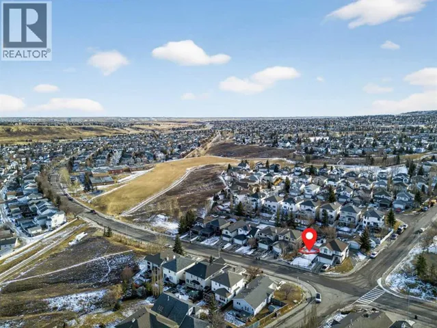 10929 Hidden Valley Drive NW, Calgary, Alberta T3A5V7