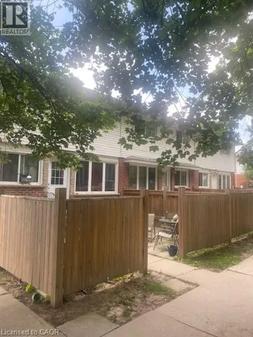 58 HAZELGLEN Drive, Kitchener, Ontario N2M2E3