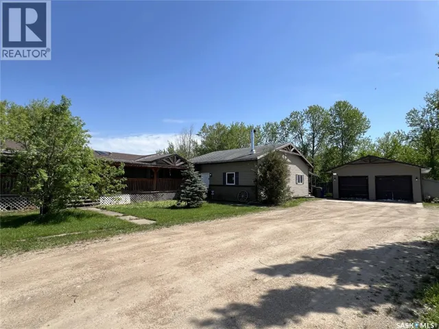 620 7th AVENUE E, Meadow Lake, Saskatchewan S9X1J3