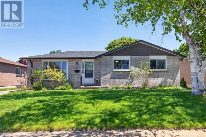 47 BIRCH COURT, Kawartha Lakes (Lindsay), Ontario K9V5J3