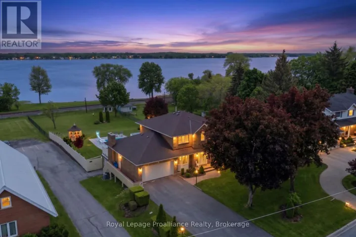 261 DUNDAS STREET W, Belleville (Belleville Ward), Ontario K8P1A8