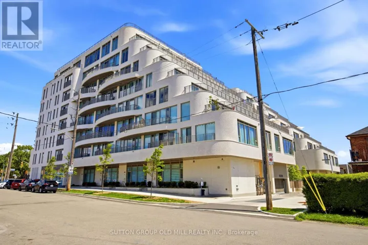 329 - 689 THE QUEENSWAY, Toronto (Stonegate-Queensway), Ontario M8Y1L1