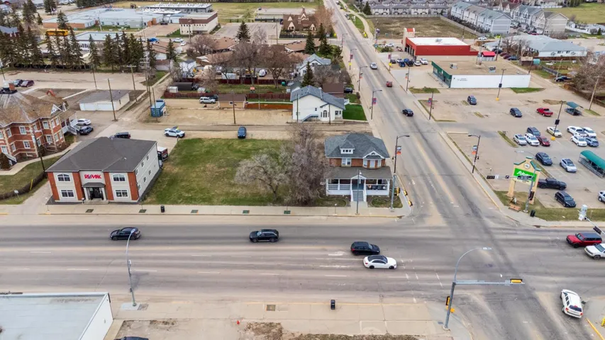 10002 100 Avenue, Morinville, Alberta T8R1P2