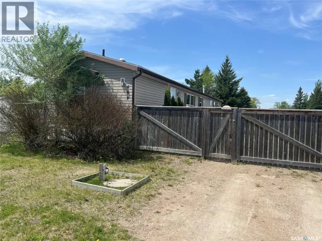 609 6th STREET E, Meadow Lake, Saskatchewan S9X1X9