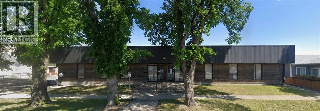 5009 56 Street, Taber, Alberta T1G1M8