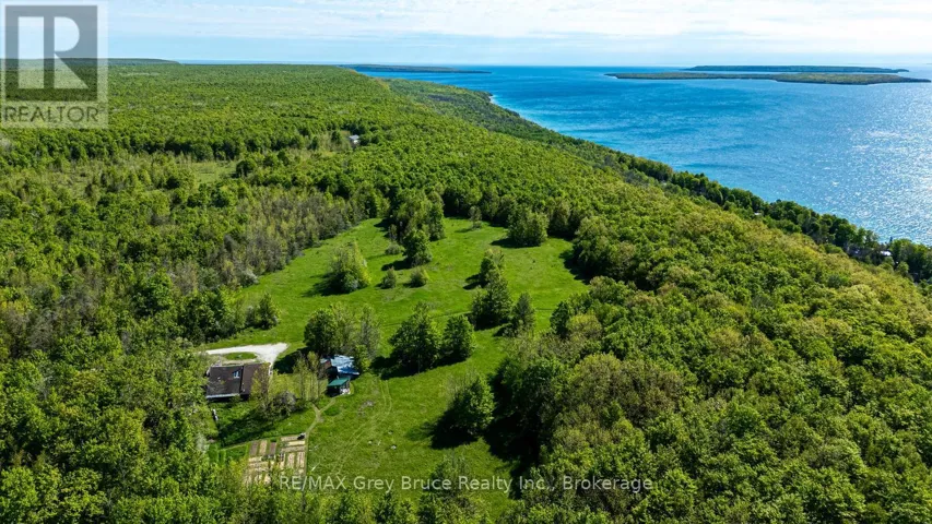 127 CRAWFORD DRIVE, South Bruce Peninsula, Ontario N0H2T0