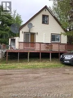 689 Salisbury Road, Moncton, New Brunswick E1E1C1