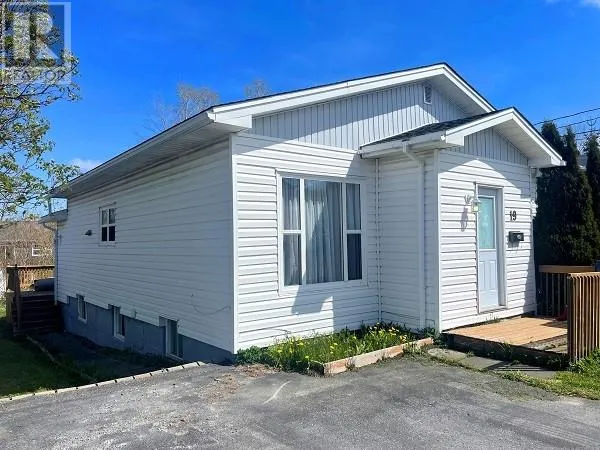 19 Lears Road, Corner Brook, Newfoundland & Labrador A2H1W2