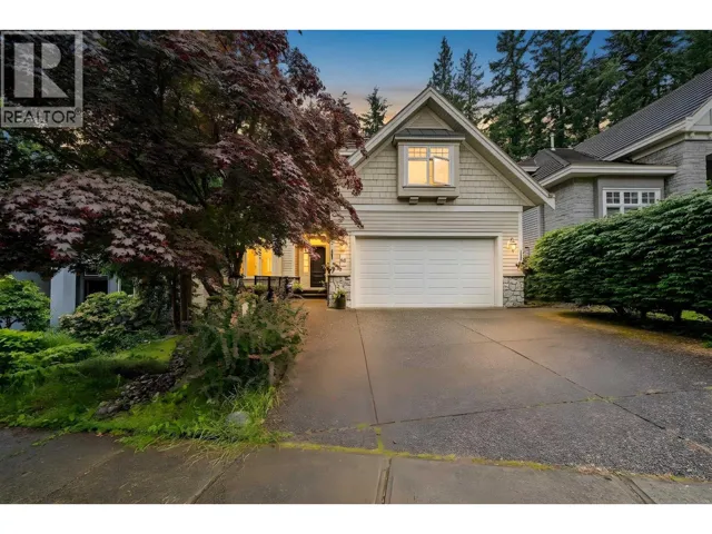 88 EAGLE PASS, Port Moody, British Columbia V3H5E7