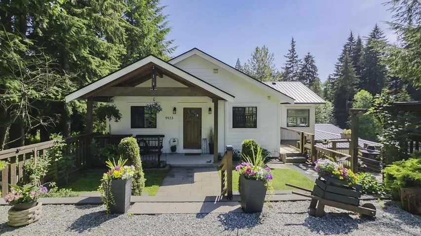 9933 WATT STREET, Mission, British Columbia V2V0B6