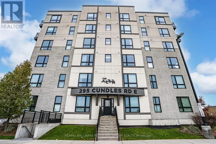 404 - 295 CUNDLES ROAD E, Barrie (Little Lake), Ontario L4M0K8