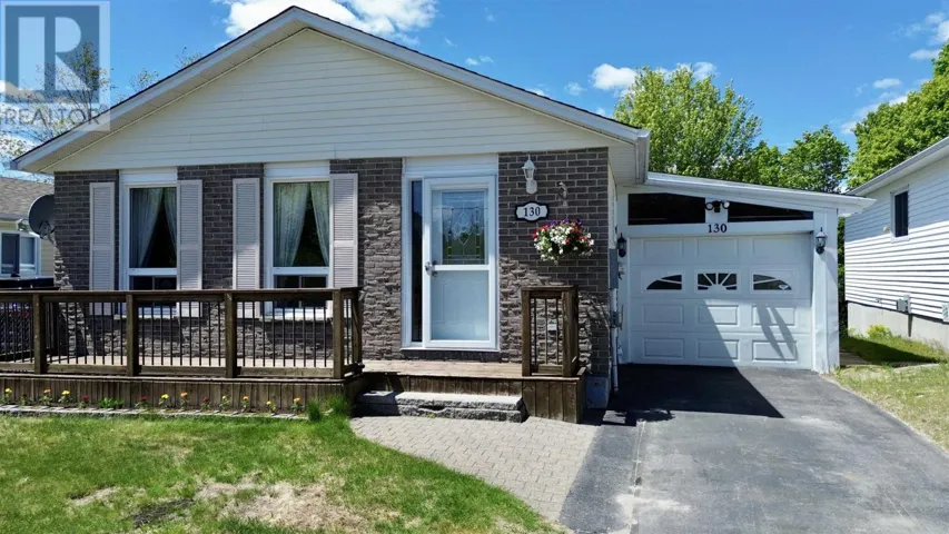 130 TAYLOR BLVD, Elliot Lake, Ontario P5A3K8