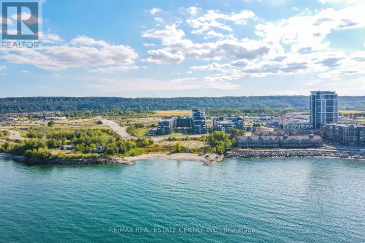 402 - 16 CONCORD PLACE, Grimsby (Grimsby Beach), Ontario L3M0J1