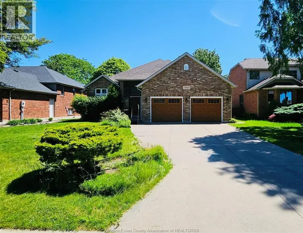 3918 NORTHWAY AVENUE, Windsor, Ontario N9G2P9