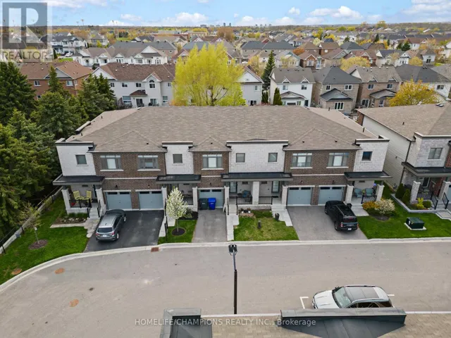 38 LONGSHORE WAY, Whitby (Port Whitby), Ontario L1N0M1