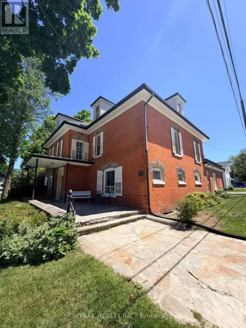 315 CENTRE STREET, North Huron (Wingham), Ontario N0G2W0