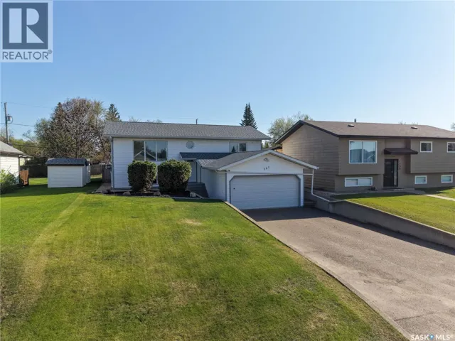 761 3rd STREET E, Prince Albert, Saskatchewan S6V0H7