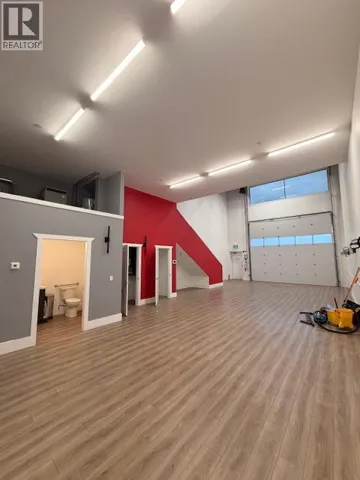 2110 Matrix Crescent Unit# 2, Kelowna, British Columbia V1V0C1