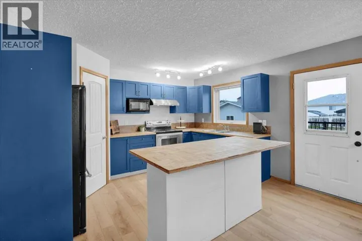 917 High Park Way NW, High River, Alberta T1V2C7