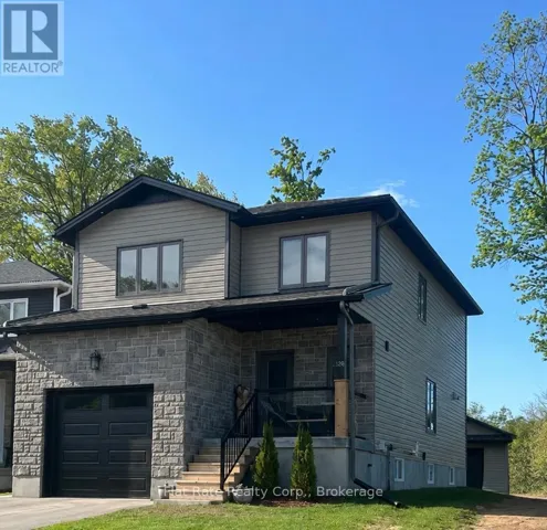 38 PAYETTE DRIVE, Penetanguishene, Ontario L9M1H5