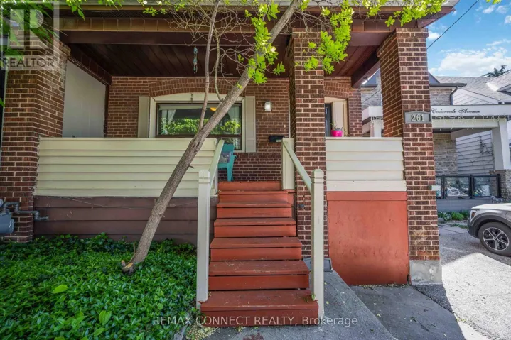 261 CEDARVALE AVENUE, Toronto (Woodbine-Lumsden), Ontario M4C4K3