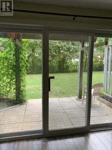 30 - 800 DUNDAS STREET W, Mississauga (Erindale), Ontario L5C4S9