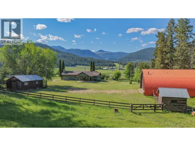 2471 6 Highway, Lumby, British Columbia V0E2G1