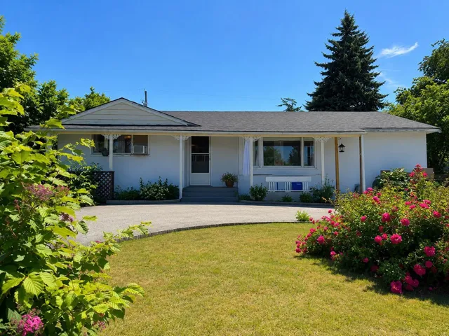 10618 137A STREET, Surrey, British Columbia V3T4J6