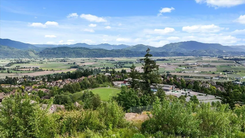 35410 MAHOGANY DRIVE, Abbotsford, British Columbia V3G0G8