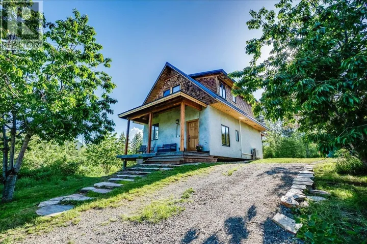 150 Suncrest Road, Pass Creek, British Columbia V1N4T5