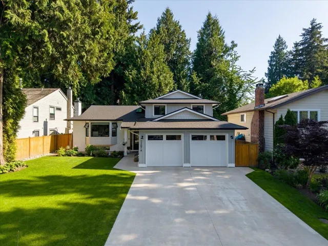 12674 19 AVENUE, Surrey, British Columbia V4A5T7