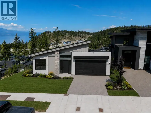 3183 Hilltown Drive, Kelowna, British Columbia V1V2R1