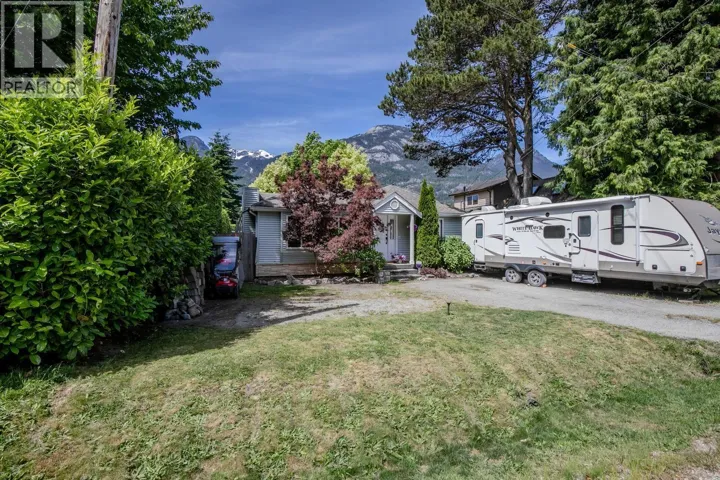 38807 BRITANNIA AVENUE, Squamish, British Columbia V8B0A7