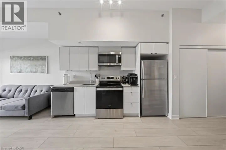 3210 DAKOTA Common Unit# A115, Burlington, Ontario L7M2A8