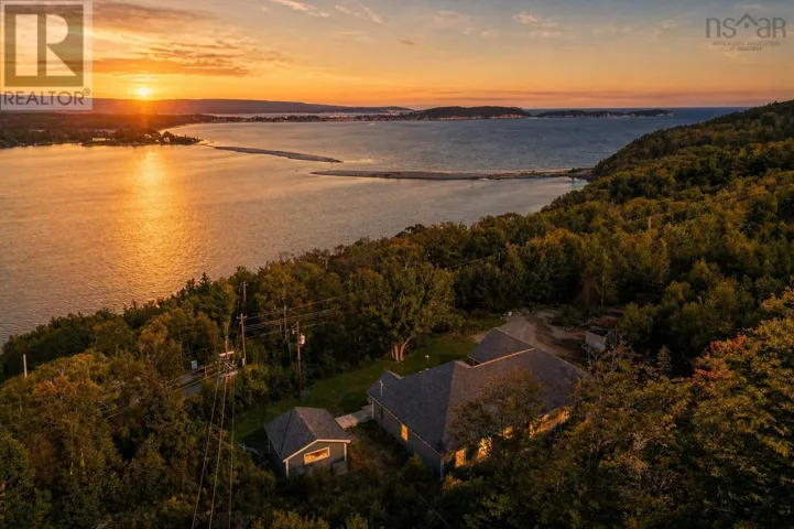39170 CABOT TRAIL Road, Ingonish, Nova Scotia B0C1L0
