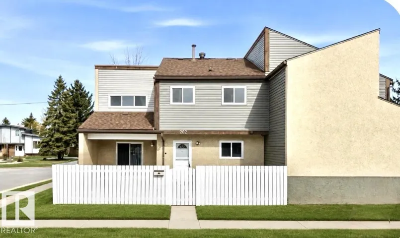 202 KASKITAYO CO NW, Edmonton, Alberta T6J3T3